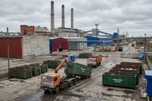 Промышленные отходы предприятий Ленобласти: логистика вывоза из промзон «Ижора», «Обухово» и «Парнас» — как оптимизировать расходы